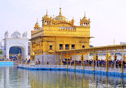 Chandigarh to Amritsar Taxi